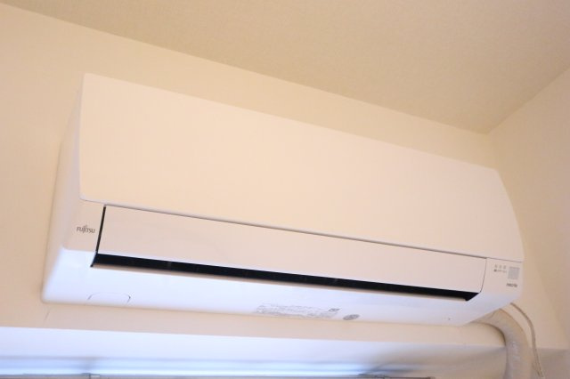 ＫＮマンションの設備|エアコン（404号室の写真を使用しています。）