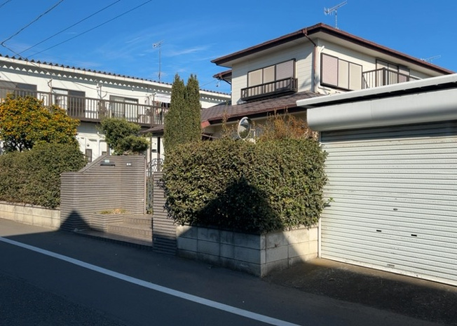 【外観】 | 土地の面積＝住宅面積ではありません。建ぺい率の問題などで、土地のある場所によって住宅を建てられる面積は限られています。高さもしかり、「土地」という言葉の中には、建築条件も含まれると考えておきましょう。