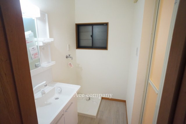 【ランドリースペース】 | 生野区巽南5丁目 | 洗濯パン＆水栓新調です☆