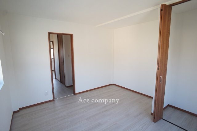 【寝室】 | 生野区巽南5丁目 | 【3階：北側洋室】クローゼット新設です♪