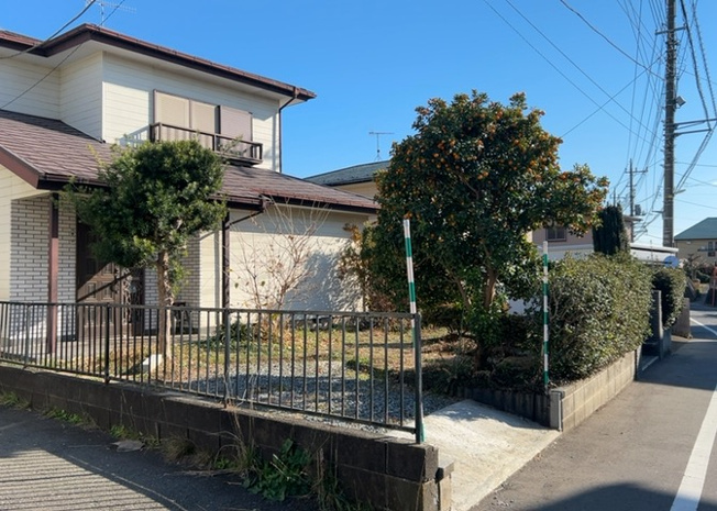【外観】 | 土地の面積＝住宅面積ではありません。建ぺい率の問題などで、土地のある場所によって住宅を建てられる面積は限られています。高さもしかり、「土地」という言葉の中には、建築条件も含まれると考えておきましょう。