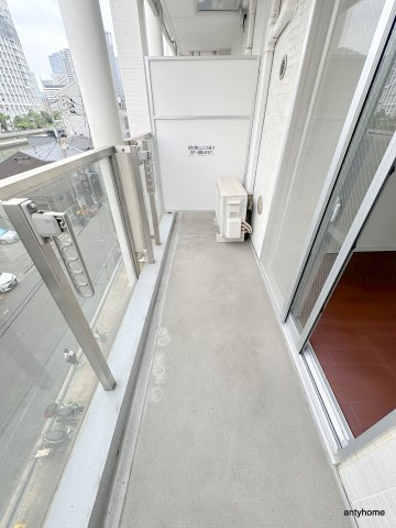 URBAN FLATS中之島　仲介手数料無料のバルコニー