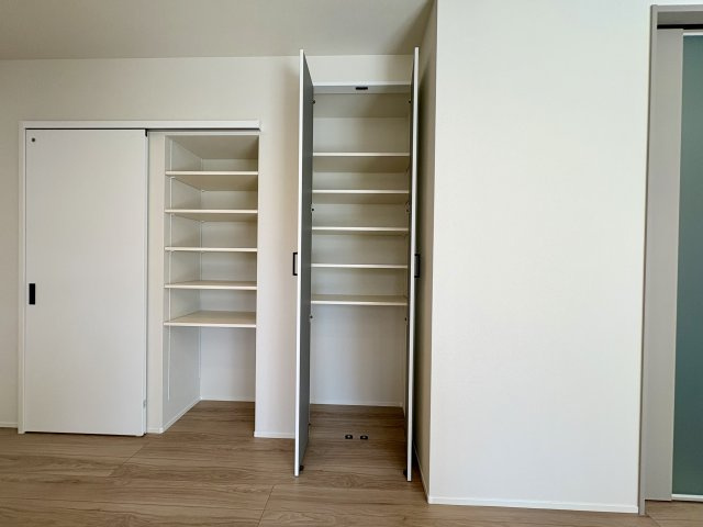 「広々南庭付き」高知市介良乙　新築一戸建ての収納|デッドスペースを有効活用した機能的な収納。日用品のストックや季節ものの保管に大変便利です。