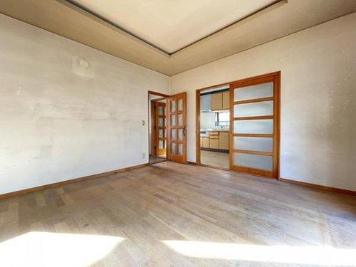 半田市有脇町2丁目の居間・リビング|リビング8帖☆