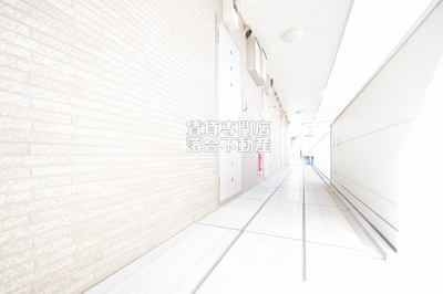 【エントランス】 | ソル・レヴェンテGT | 清潔なエントランス