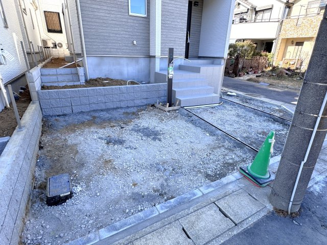 松戸市松戸新築戸建の駐車場|A号棟駐車スペース（1月23日撮影）