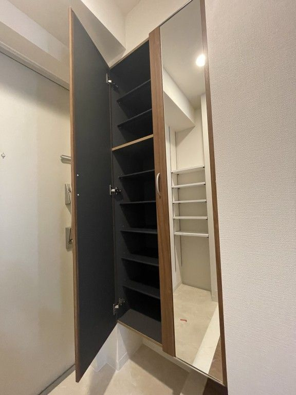 PARQUE Nishikoiwaの玄関