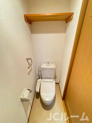 メゾンスバルのトイレ|同間取り別の部屋の写真です