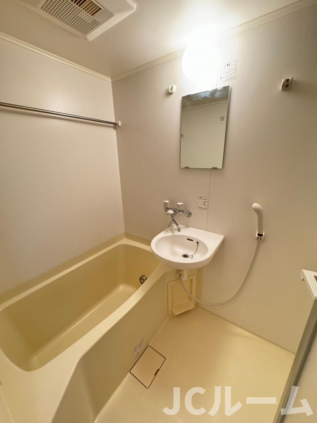 メゾンスバルの浴室|同間取り別の部屋の写真です