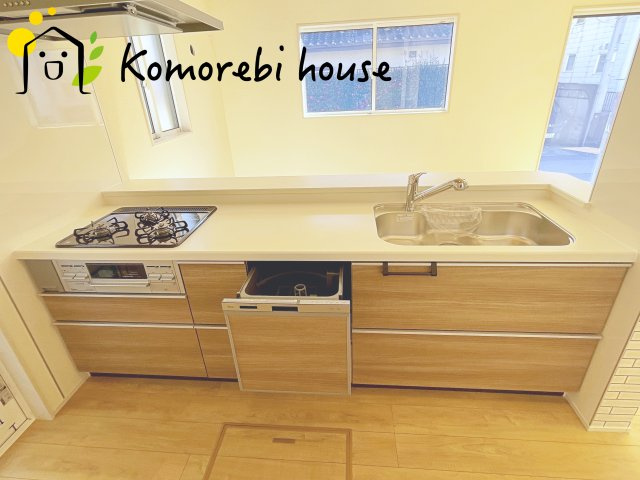 桶川市坂田　11期　新築一戸建て　ブルーミングガーデン　01のキッチン|1/10　撮影済み