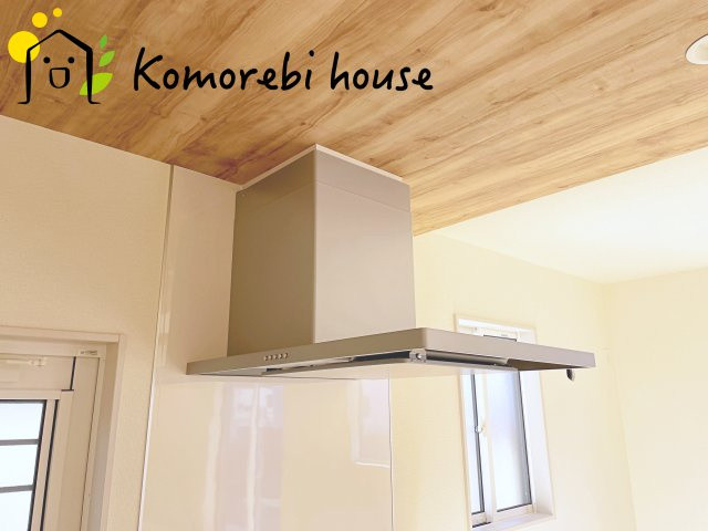 桶川市坂田　11期　新築一戸建て　ブルーミングガーデン　01のキッチン|1/10　撮影済み