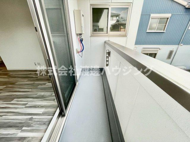 ランコントル江坂のバルコニー