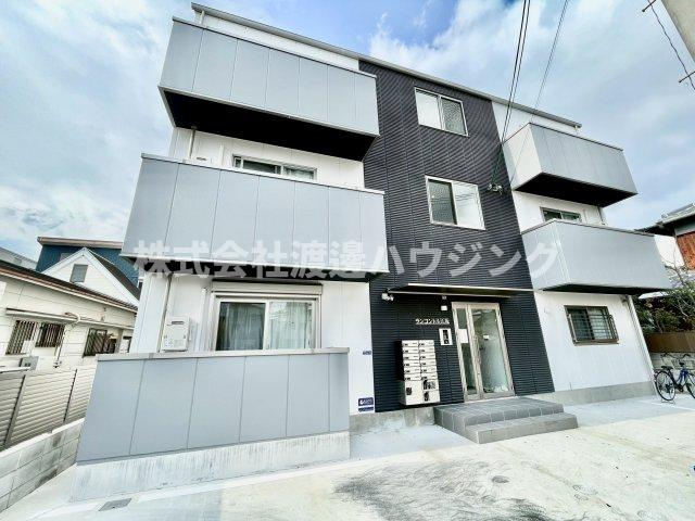 ランコントル江坂の外観