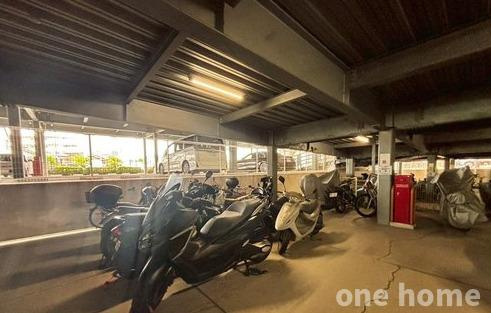 リバーガーデンかしまの駐輪場|◆駐輪場です！屋内にあり雨風にさらされる心配がありません！
◆最新の空き状況など、詳細につきましてはお気軽にお問い合わせください！