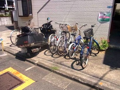 メゾンドルミエールのその他共用部分|駐輪スペースです。