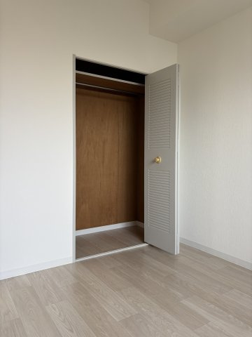 クレールメゾンＮＡＫＡの居間・リビング|居室1