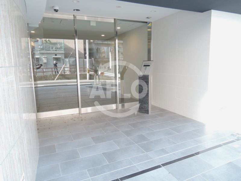 ラシュレエグゼ天王寺　天王寺小学校のエントランス|ラシュレエグゼ天王寺　エントランス