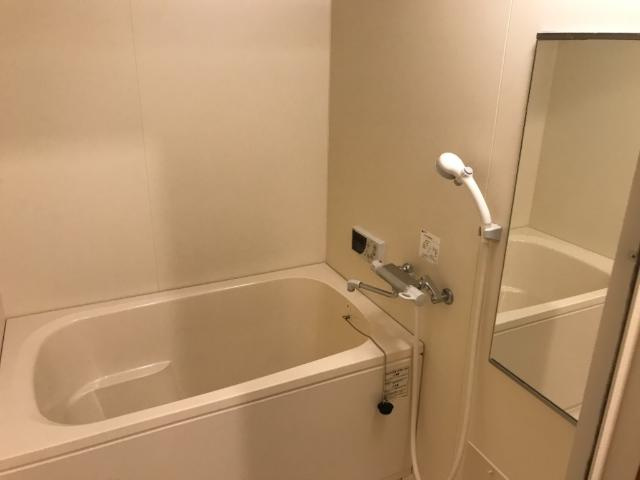 ヒルズ宮ノ下Ｂの浴室|バス