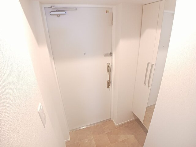 サンスタームーンモナの玄関