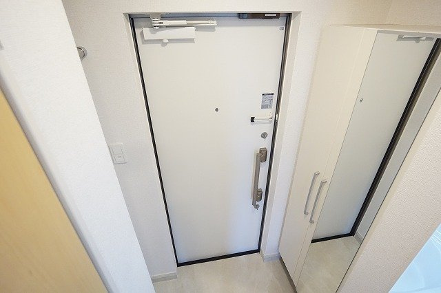 ボヌールＡの玄関