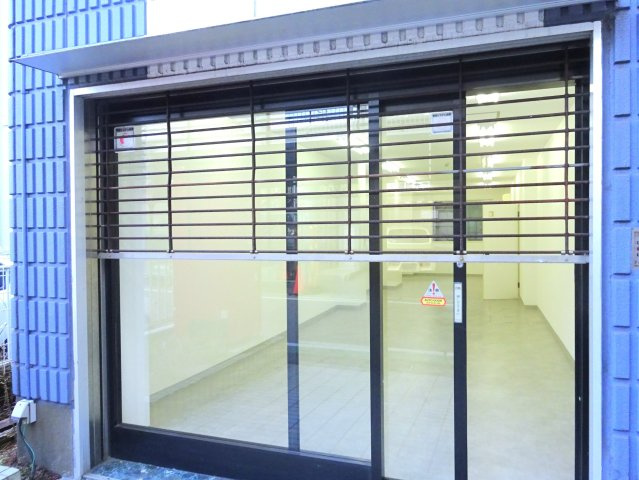 ブオナスタンザ新検見川のエントランス