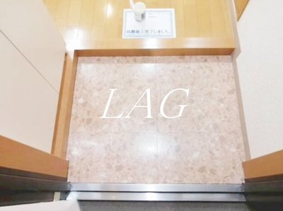 【玄関】 | ラティーダ下並木Ⅱ | 玄関です。