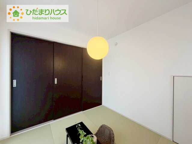 郡山市片平町モデル棟　新築戸建　3号棟の和室|小さなお子さまのいる方におすすめ！リビング横の和室でお子様が遊んでる様子も確認できます(^^)/