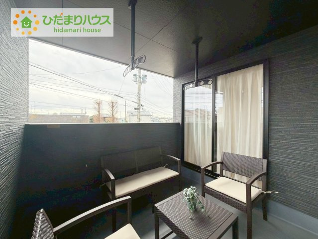 郡山市片平町モデル棟　新築戸建　3号棟のバルコニー|お布団など大きいものも、充分に干せる広さがございます。人気のベランピングも楽しめる広さ！自宅のアウトドア空間でゆったり過ごせます。