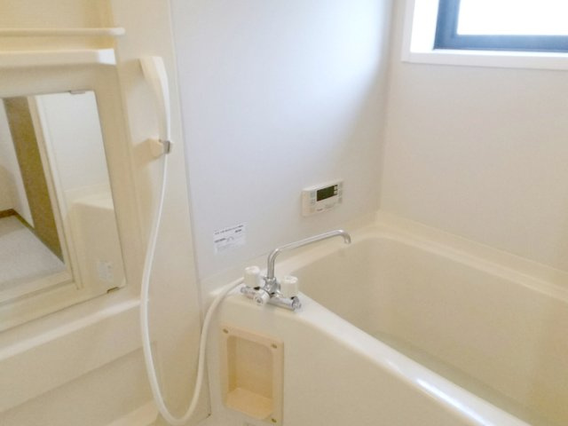 メゾン・ド・ファミール　Ａの浴室