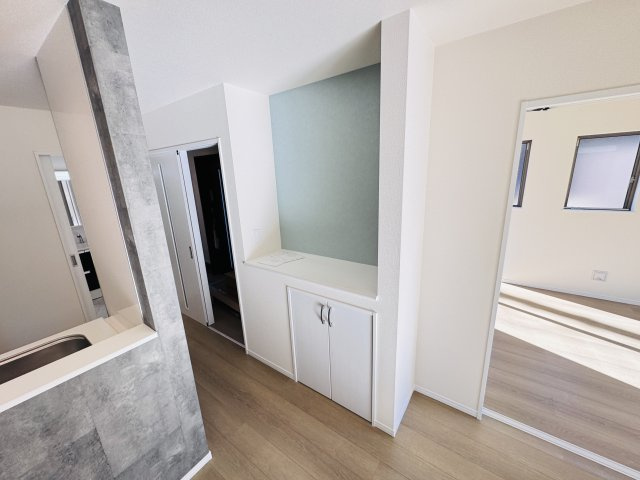 松戸市松戸新築戸建の収納|リビング横収納スペース