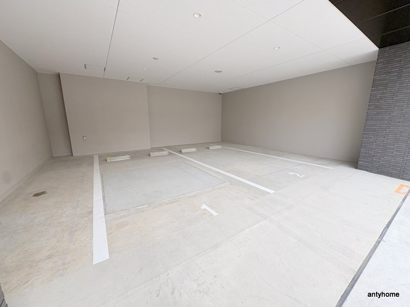 レジュールアッシュ緑橋駅前　仲介手数料無料の駐車場