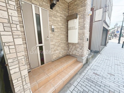 【エントランス】 | ライツ湘南 | 清潔感のあるエントランスです♪