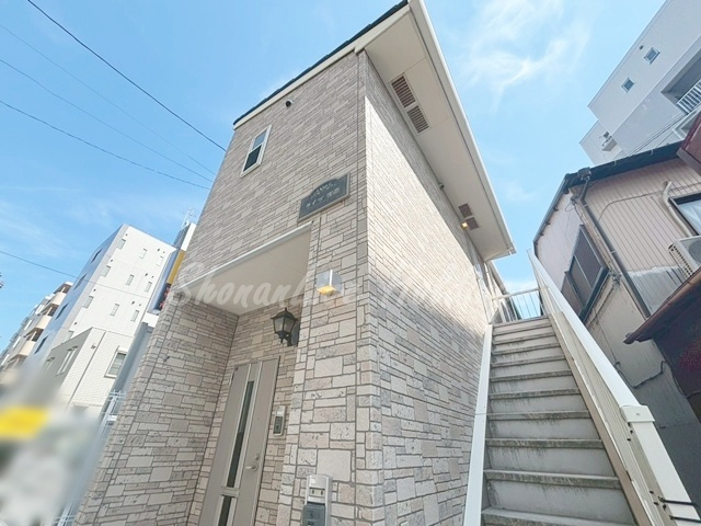 茅ヶ崎市十間坂１丁目のアパート