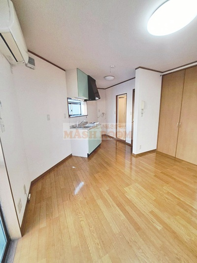 杉並区阿佐谷南１丁目のアパートの居間・リビング