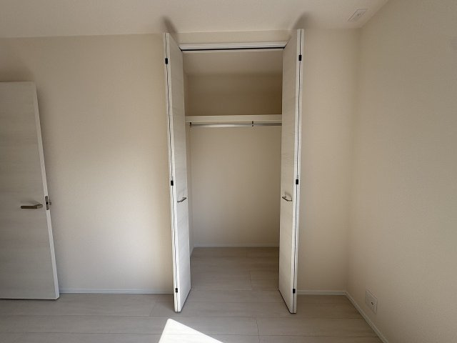 【収納】 | 福岡市南区長住5丁目第8　2号棟（全3棟）【仲介手数料無料・0円】 | 施工例。施工例は完成時と異なる場合があります。