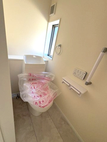 【トイレ】 | 福岡市南区長住5丁目第8　2号棟（全3棟）【仲介手数料無料・0円】 | 現地写真。