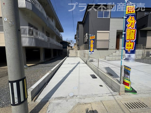 【外観】 | 福岡市南区長住5丁目第8　2号棟（全3棟）【仲介手数料無料・0円】 | 現地写真。プラス不動産販売なら、現場の全ての棟をまとめてご見学頂けます。