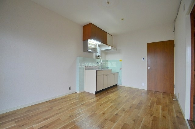 広島市西区南観音２丁目の賃貸マンションの居間・リビング