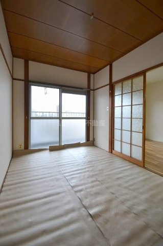 広島市西区南観音２丁目の賃貸マンションの洋室