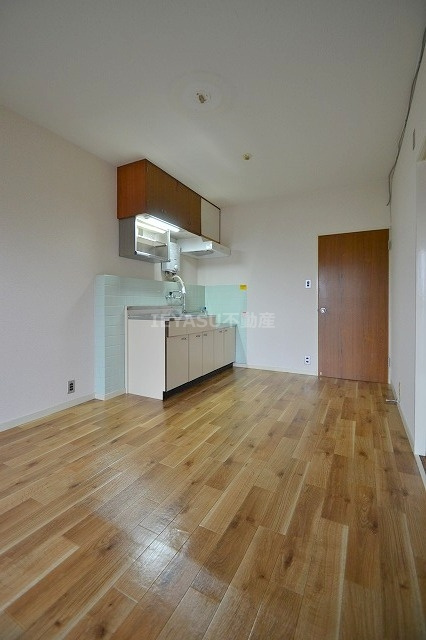 広島市西区南観音２丁目の賃貸マンションの居間・リビング