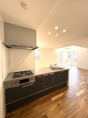 Quiet Luxury in KAMAKURA ― 西鎌倉9min、片瀬山12min ―のキッチン