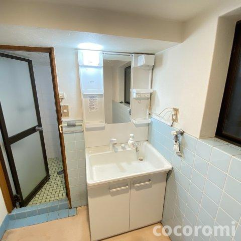 高柳６丁目戸建の洗面所