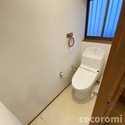 高柳６丁目戸建のトイレ