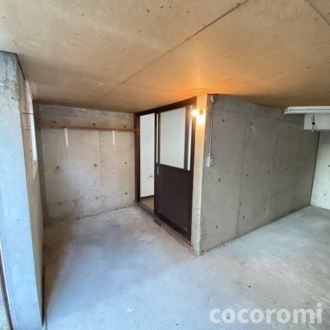 高柳６丁目戸建の駐車場