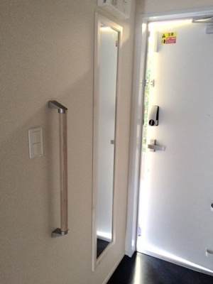 【玄関】 | クレイノＴＯＭＯ | 落ち着いた玄関です