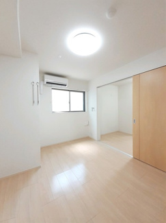 【居間・リビング】 | プリムローズ宝町 | 使いやすい居間です