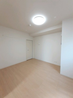 【洋室】 | プリムローズ宝町 | 明るい洋室です