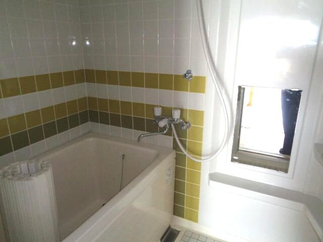 市川市福栄３丁目の賃貸マンションの浴室