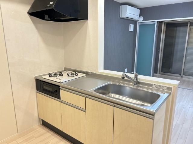 福岡市西区田尻１丁目のアパートのキッチン