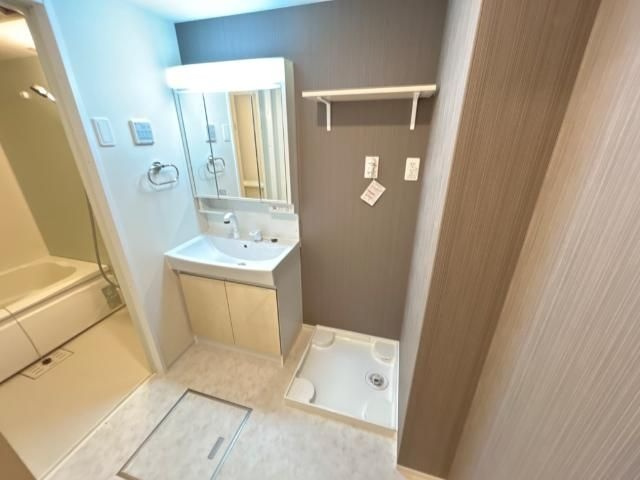 福岡市西区田尻１丁目のアパートの洗面所